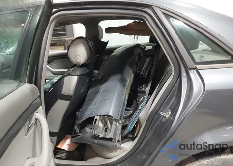 2004 Audi A4 1.8T from USA, damaged, VIN WAULC68E24A147053